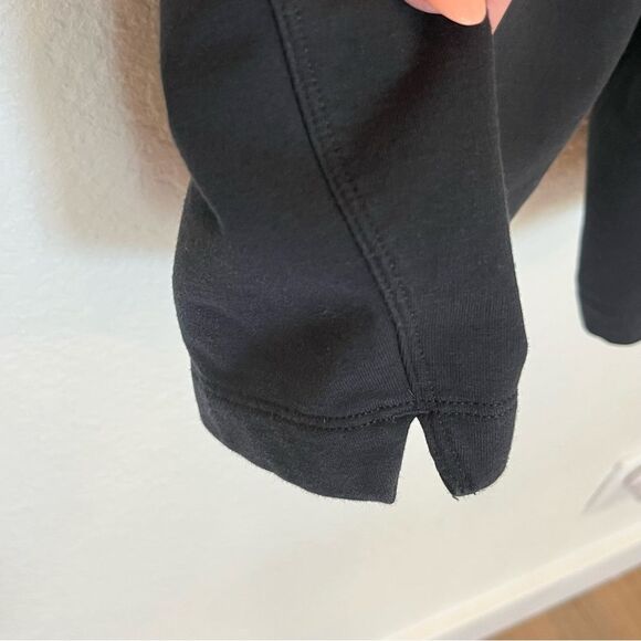 Lululemon Connector Short in Black size Medium - Picture 7 of 10